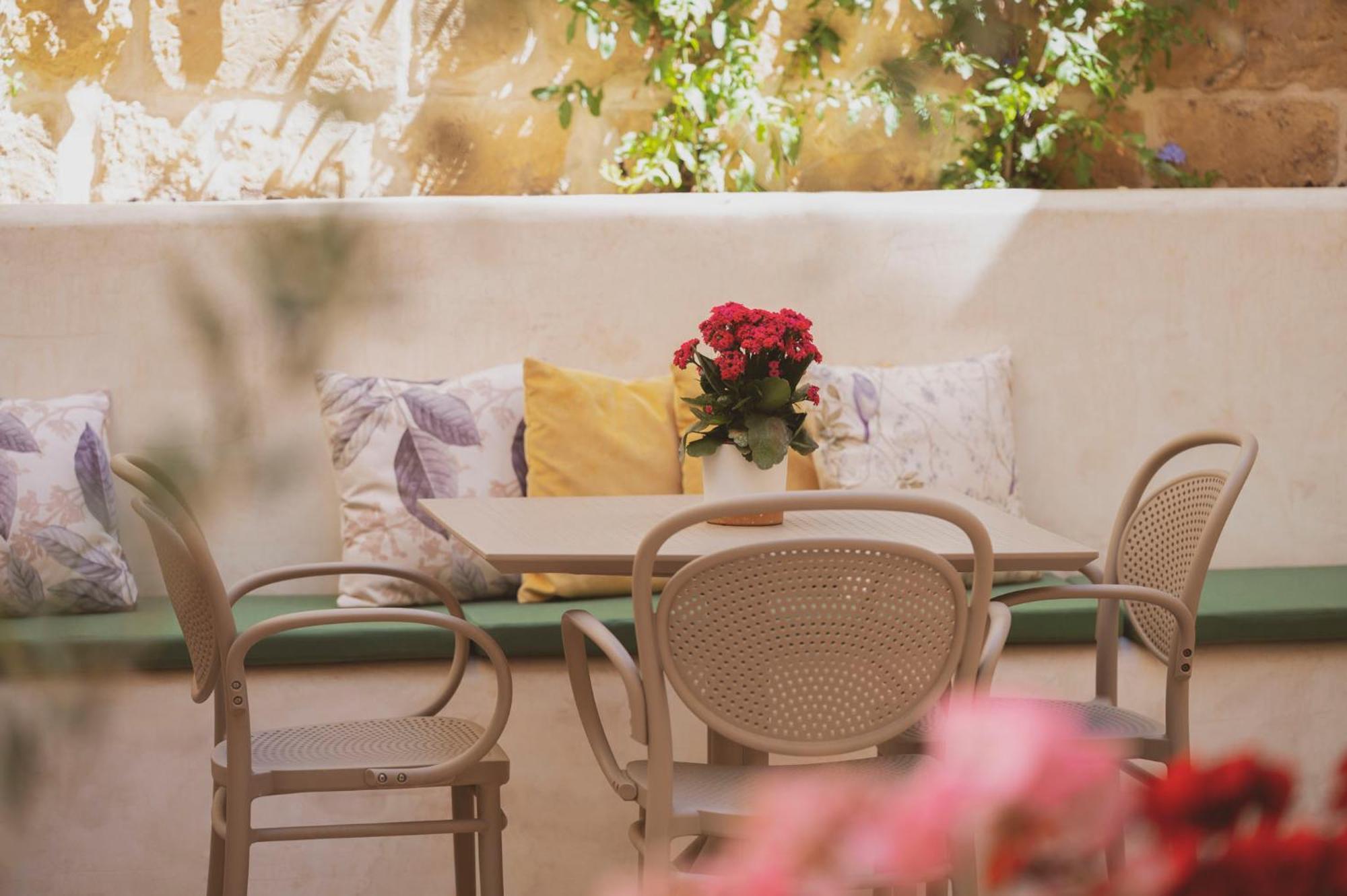 Maria Rosa Suites Victoria Luaran gambar